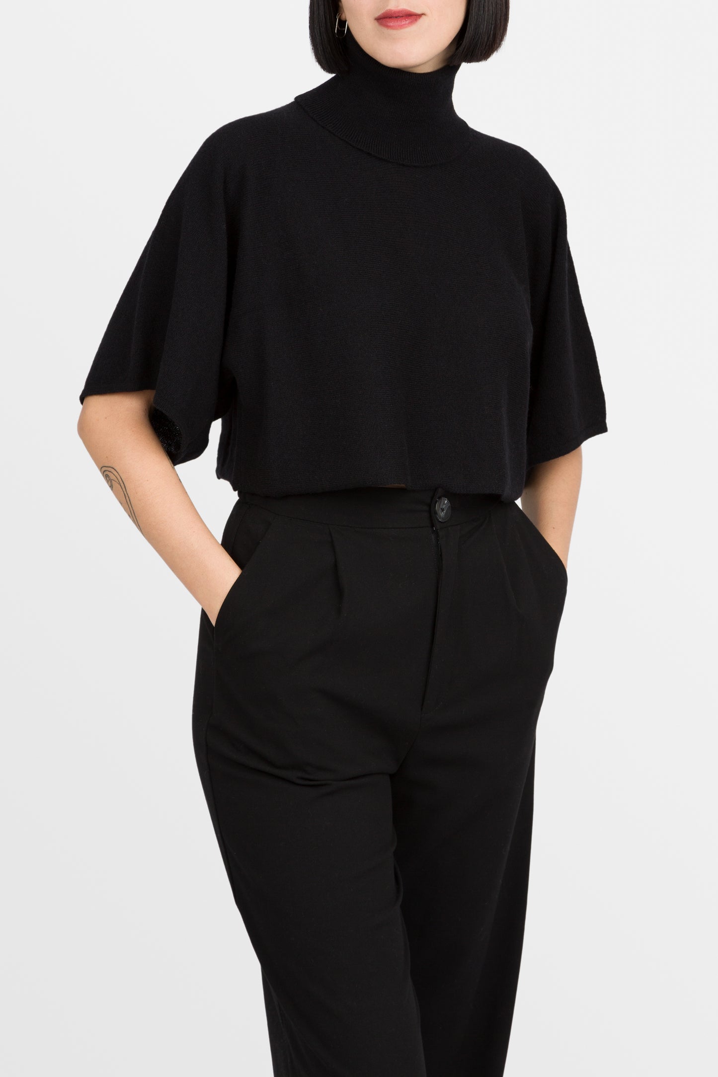 Amy - Poncho corto a collo alto in puro cashmere