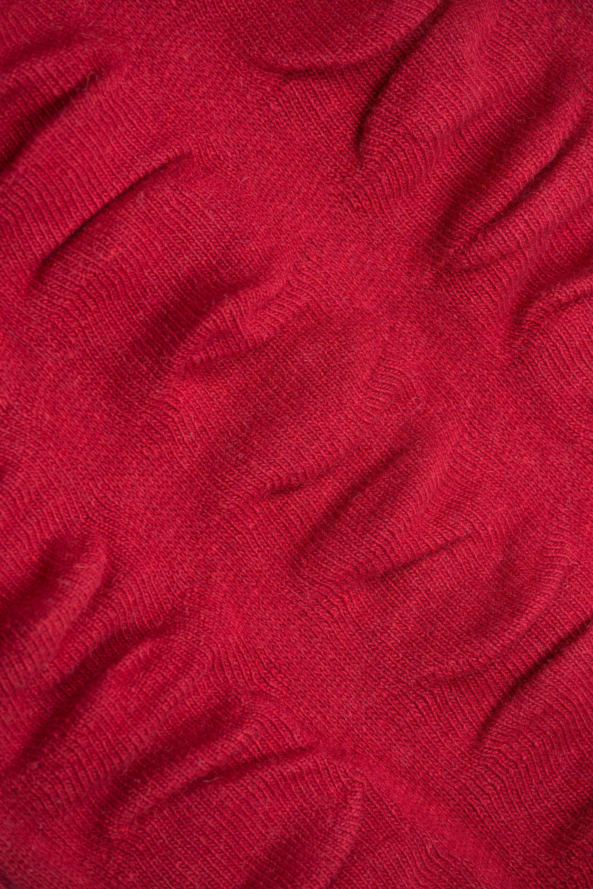 dettaglio sciarpa effetto goffrato in misto cashmere da donna di colore rosso