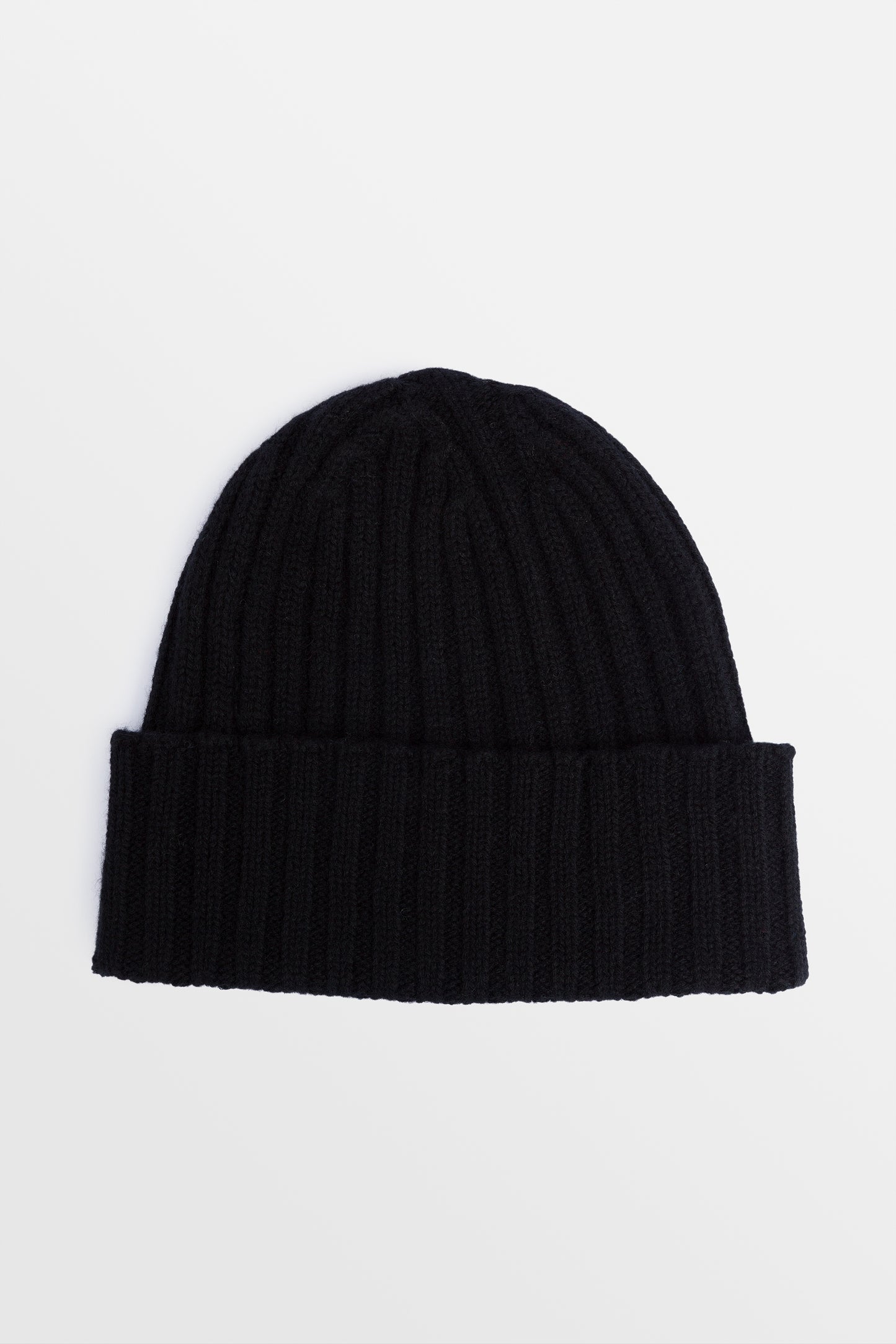 cappello a coste in puro cashmere unisex di colore nero