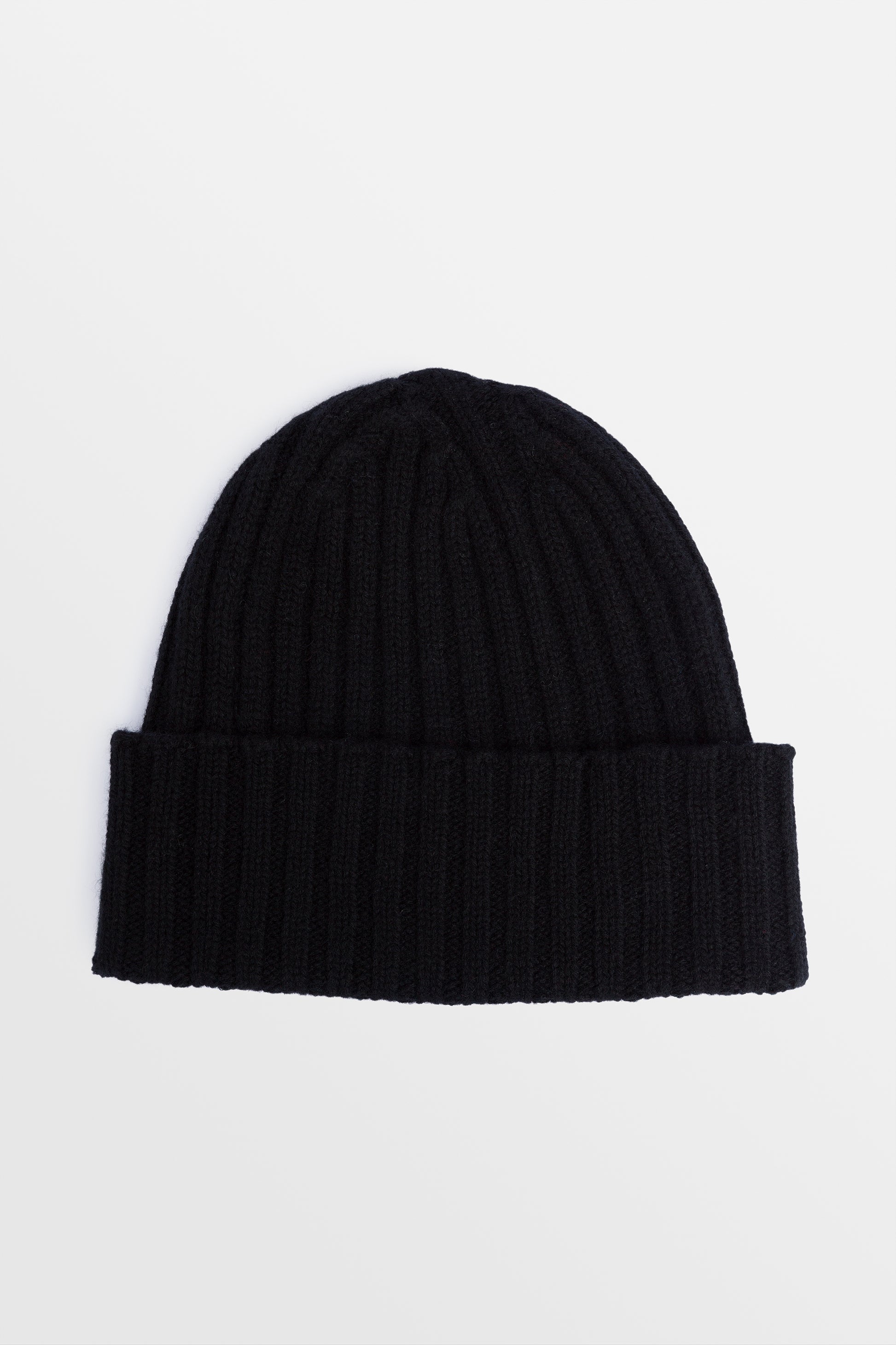 cappello a coste in puro cashmere unisex di colore nero